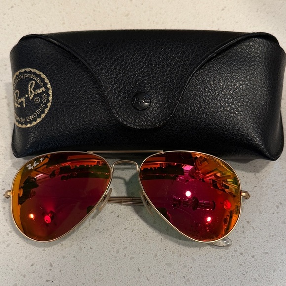 Ray-Ban Gold Aviator Sunglasses with Red Lenses POLARIZED RARE